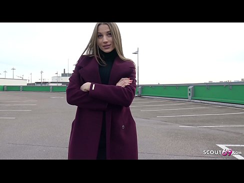❤️ SCOUT ɗin Jamus MAFARKI KARFE NE, KIKIN KYAUTA KYAUTA DA SEXY DON KUDI. Batsa na Rasha