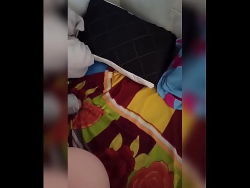 ❤️ Dakina ta zauna a gida ita kadai saboda mijinta ya tafi hutu sai na yi amfani da damar in yi mata fyade na cika mata gindi da nono. Batsa na Rasha